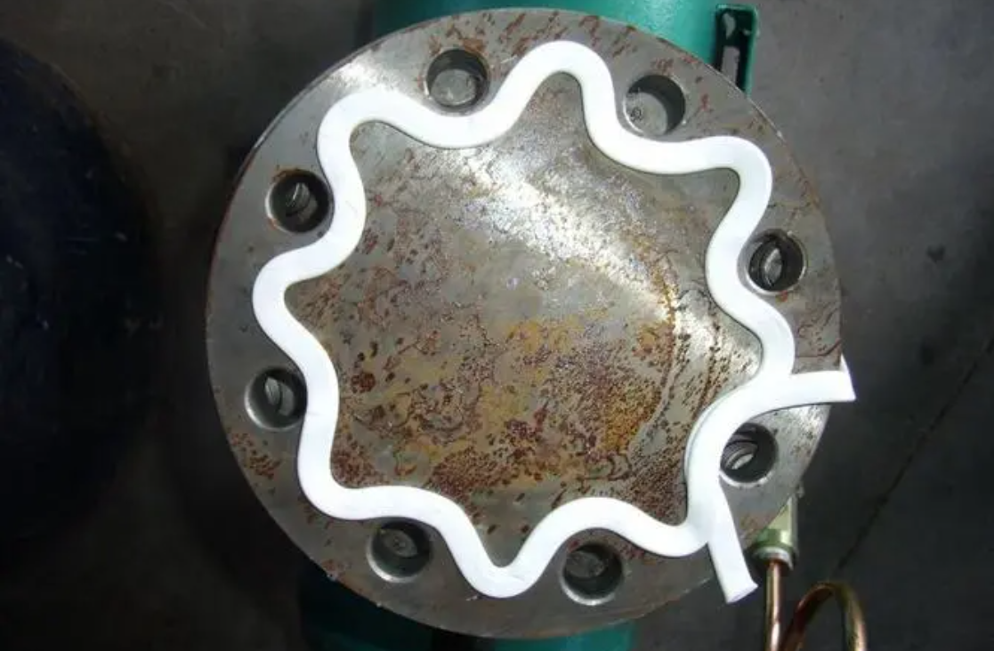 Flange sealing